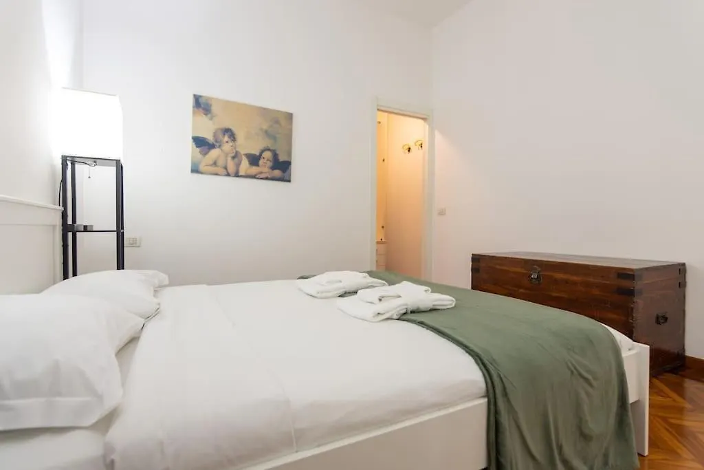 Apartment Hideout At Porta Romana Milan