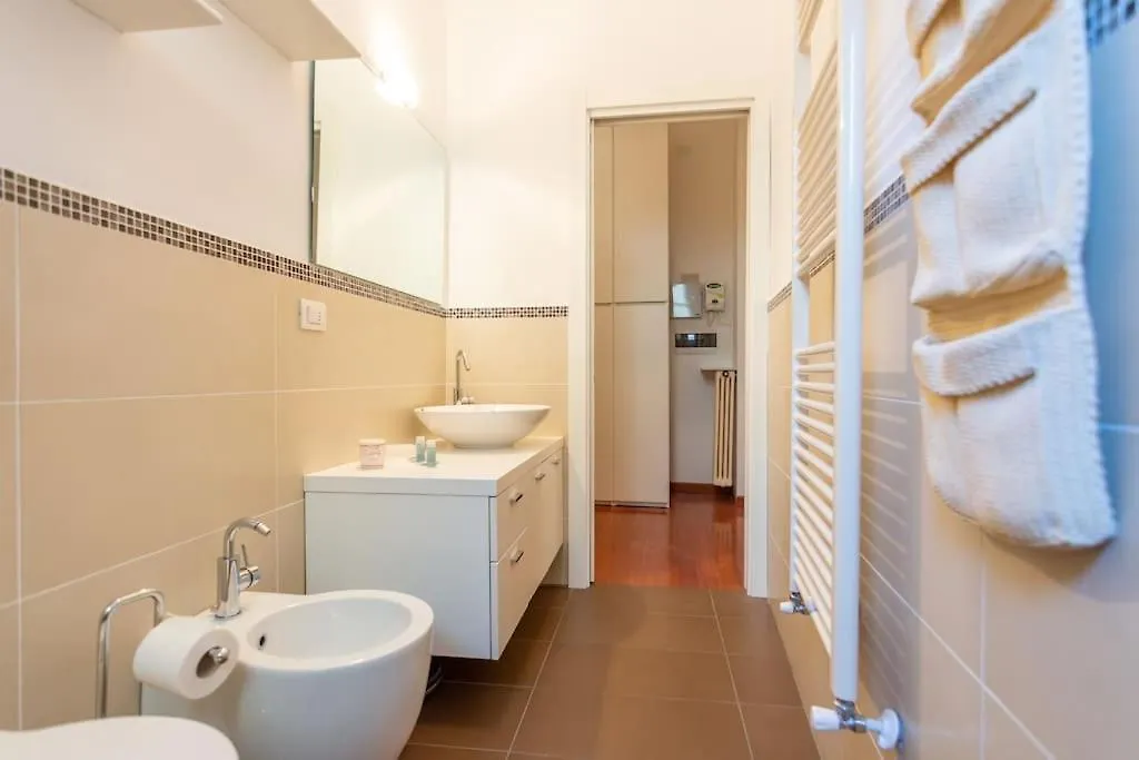 Apartment Hideout At Porta Romana Milan